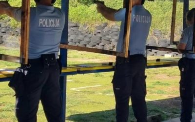 Policijski službenici MUP-a ŽZH provode redovito vježbovno gađanje iz vatrenog oružja