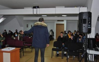 Policijski službenici MUP-a ŽZH educiraju učenike s ciljem prevencije maloljetničke delikvencije